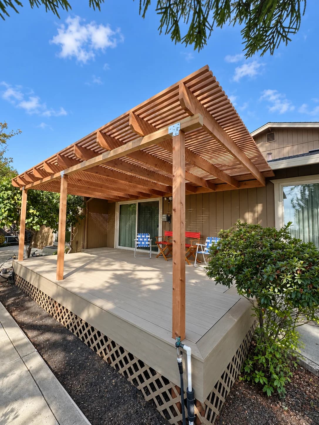 Backyard Timber Pergola — project view 1